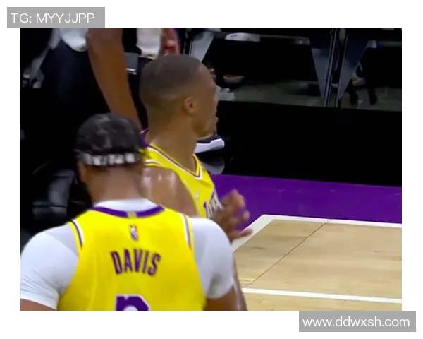 艾斯坦拿与萨格勒布戴拿模的精彩对决分析与战术探讨