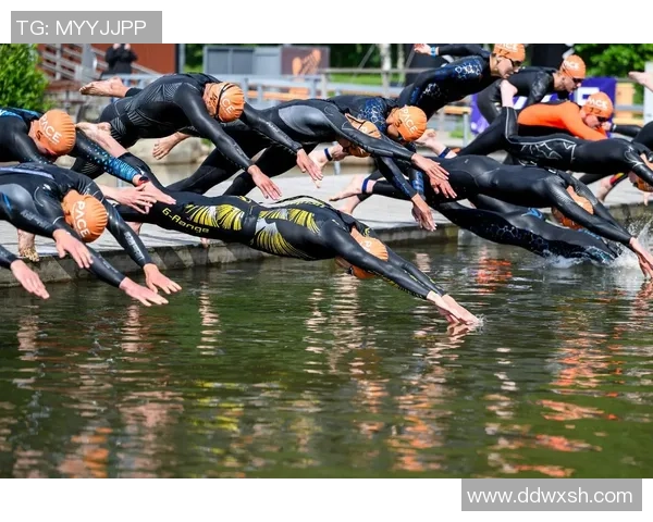 游水、越野跑、射击！差人界“铁人三项”成都开赛